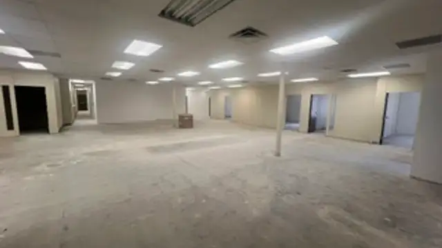 4444 Lake St thumbnail 2