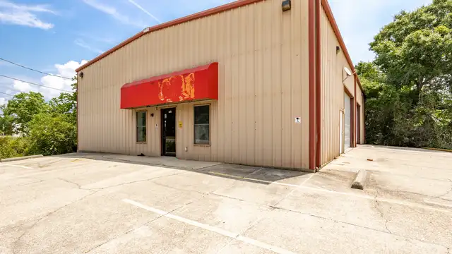2840 S Range Ave thumbnail 4