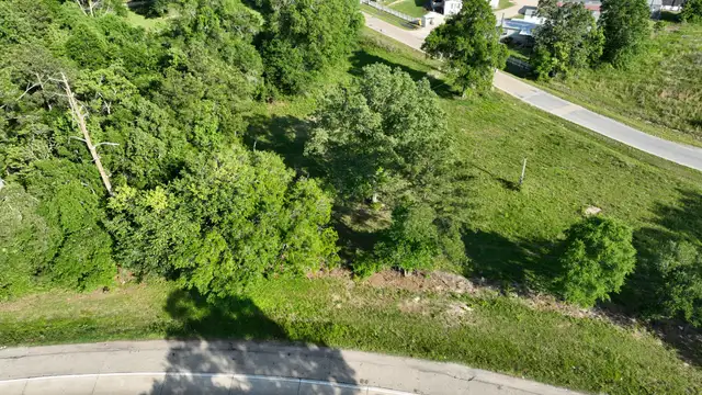30525 Strawberry Ln thumbnail 5