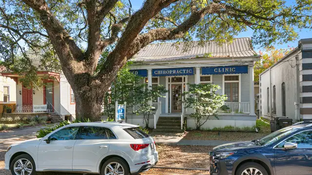 807 S Carrollton Ave thumbnail 2