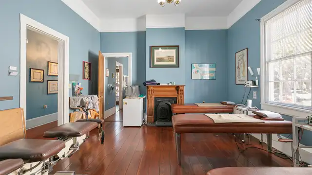 807 S Carrollton Ave thumbnail 4