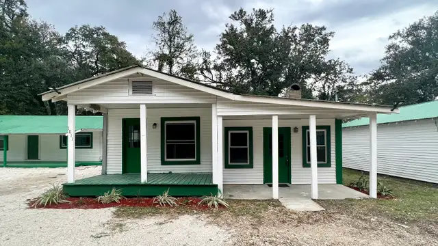 1011 Wilkinson St thumbnail 4