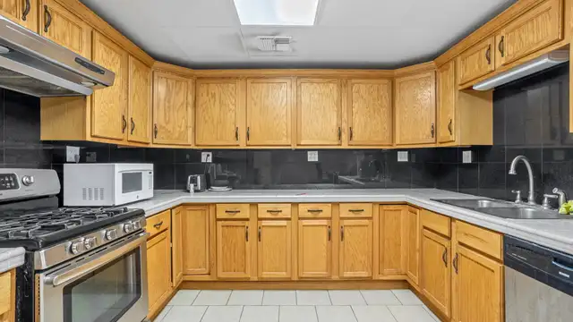 View image 9