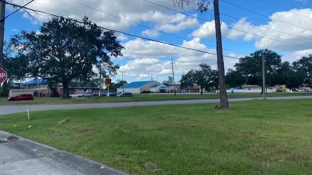 2604 Guerra Dr thumbnail 3