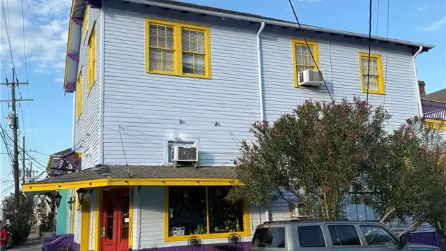 1001 Marigny St thumbnail 3