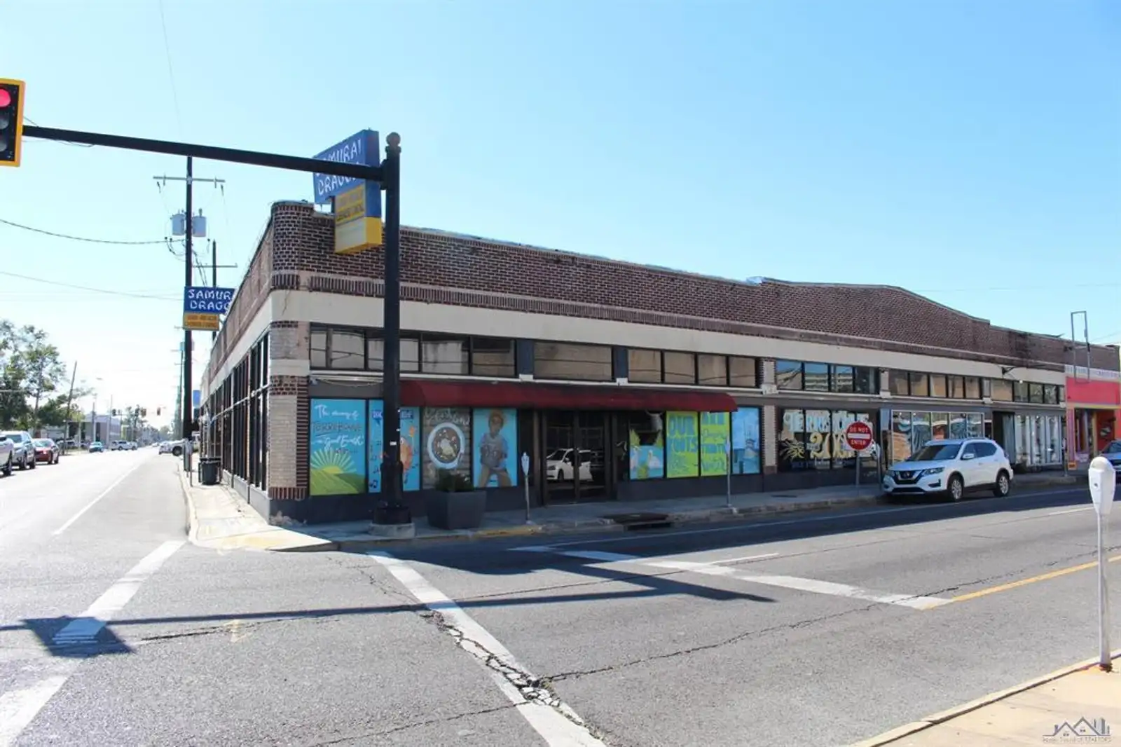 7726 W Main St