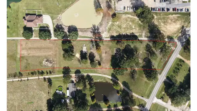 25259 Greenwell Springs Rd thumbnail 3