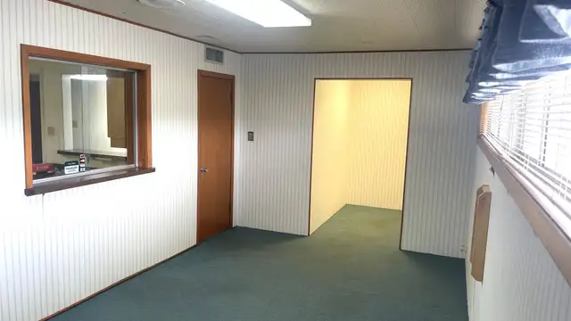 3146 N Market St thumbnail 4