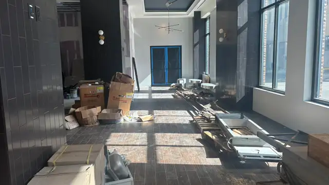 Bar/Restaurant - Jung Hotel - Retail thumbnail 3