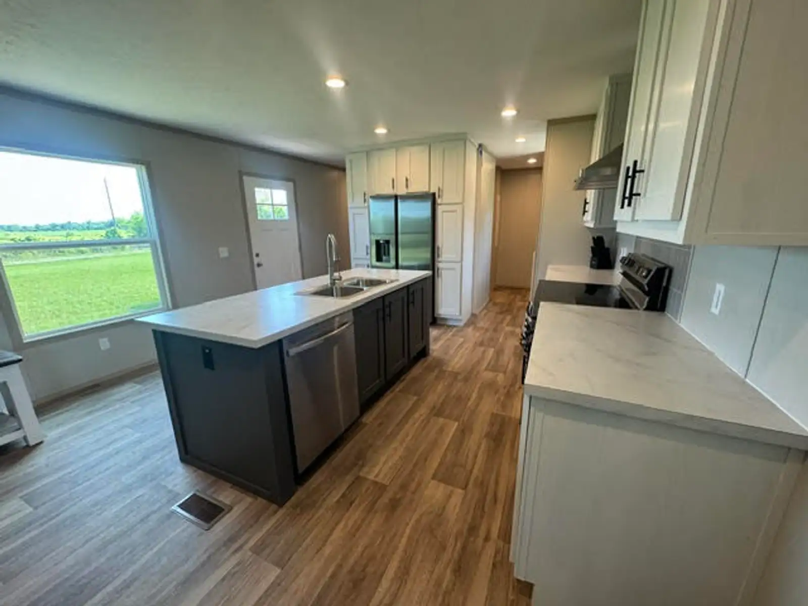 509 Hwy 856 image 22