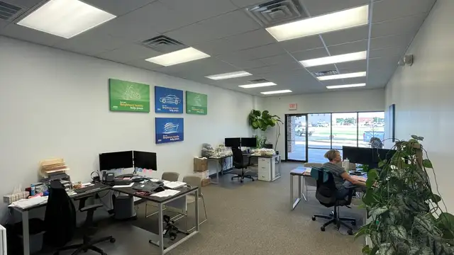 Suite 707 - Retail/ Office Space Available thumbnail 5