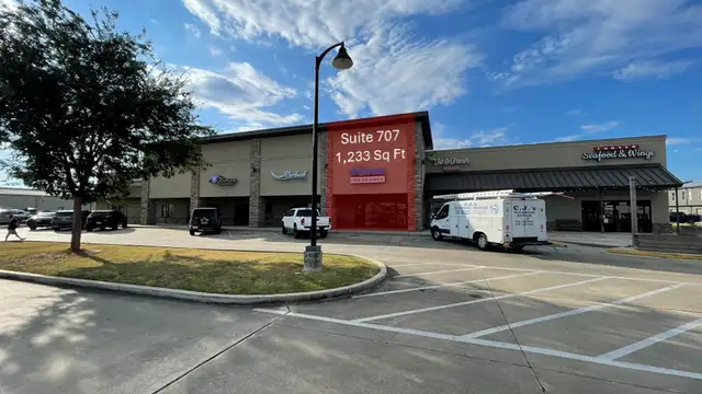 Suite 707 image
