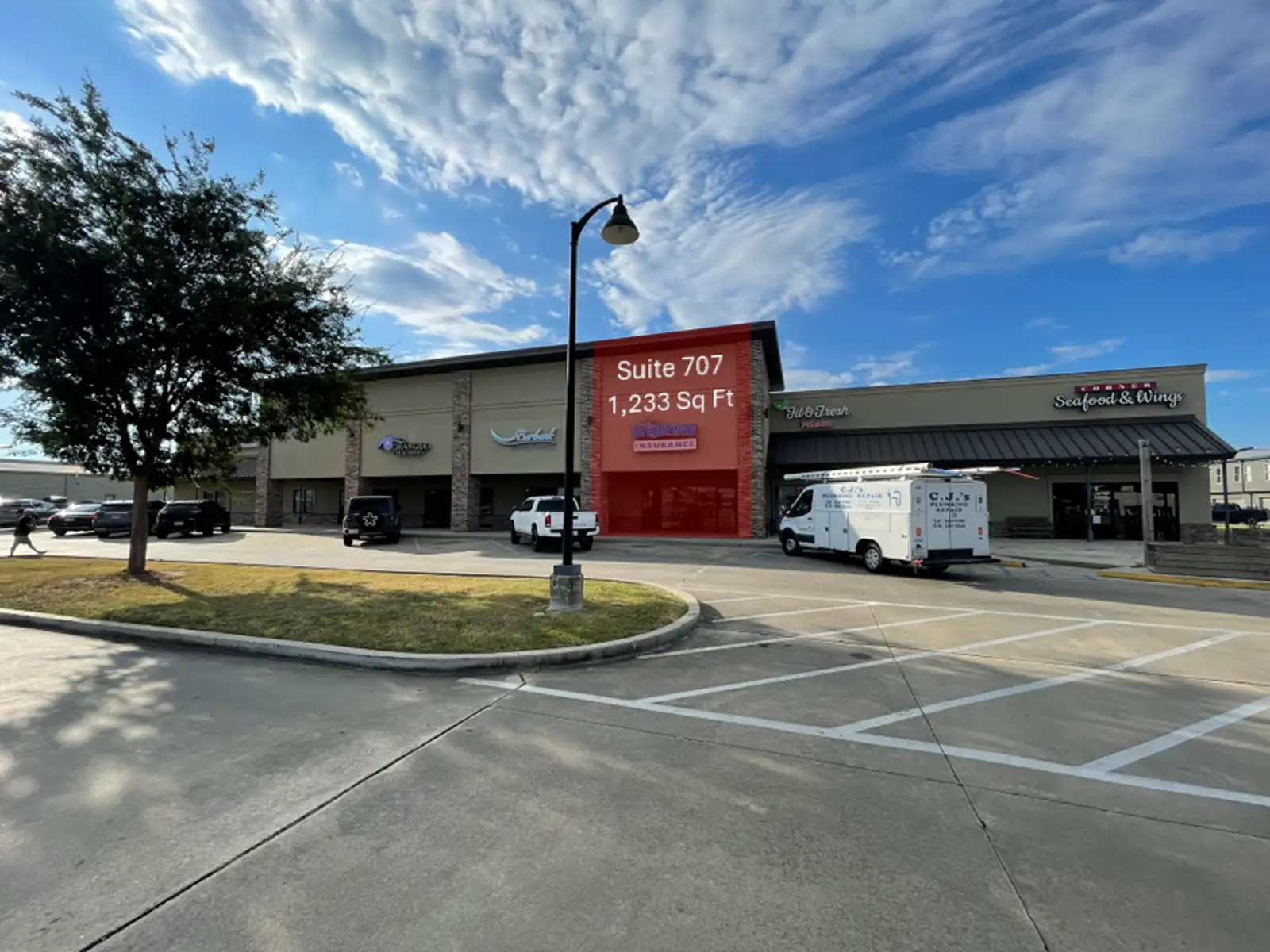 Suite 707 - Retail/ Office Space Available
