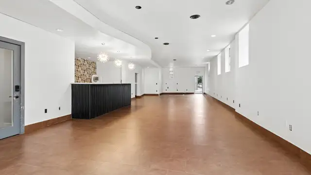 View image 4