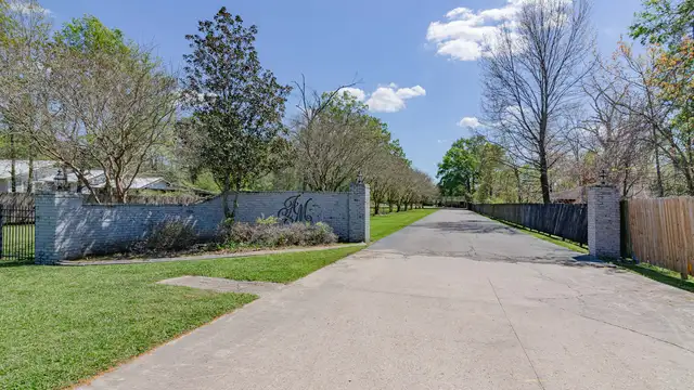 14214 Old Hammond Hwy thumbnail 2