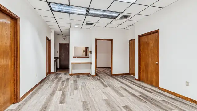 4425 Clearview Pkwy thumbnail 4