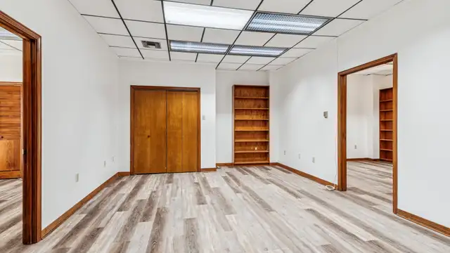 4425 Clearview Pkwy thumbnail 3