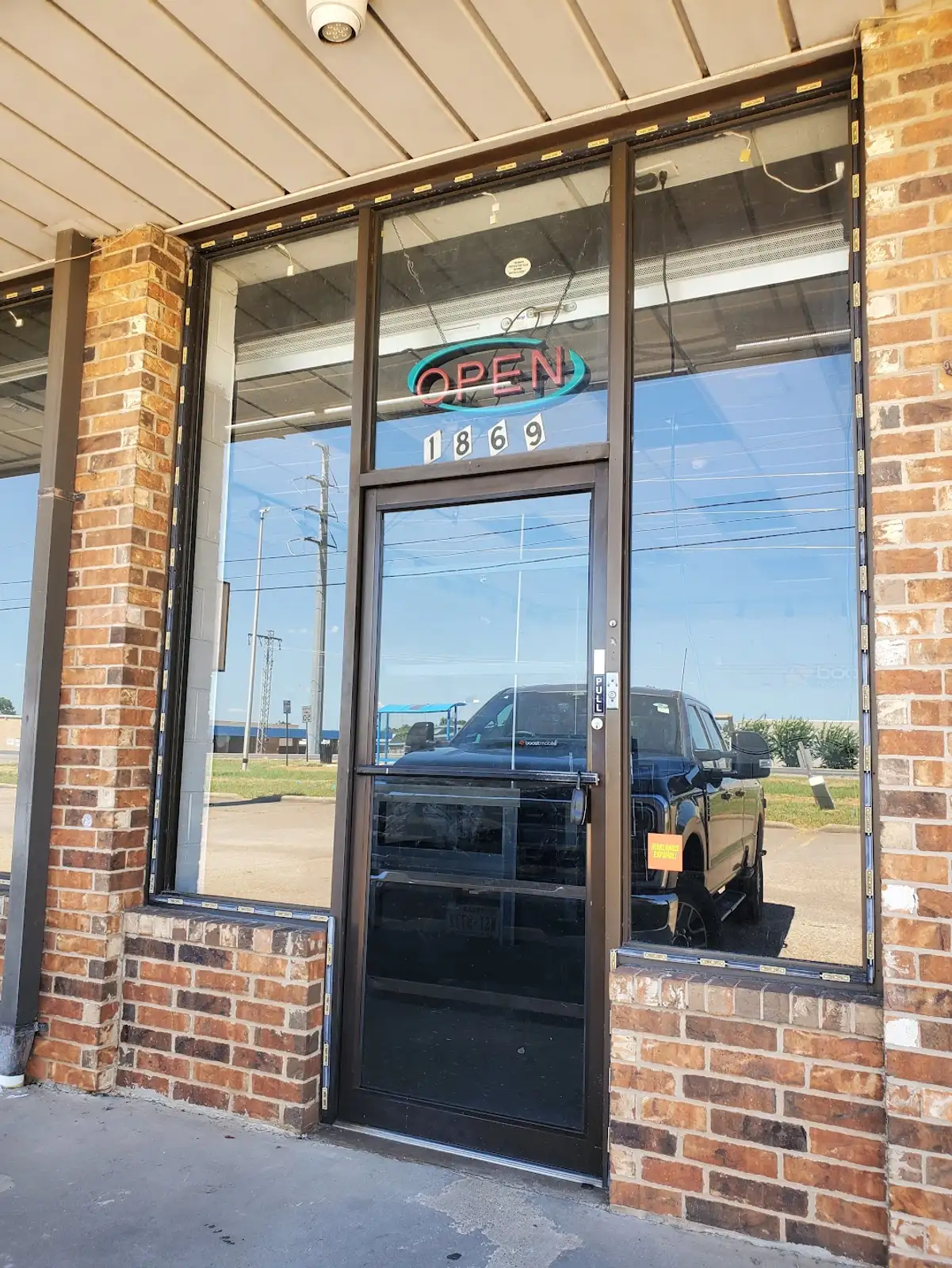 Commercial Building for Lease in Shreveport