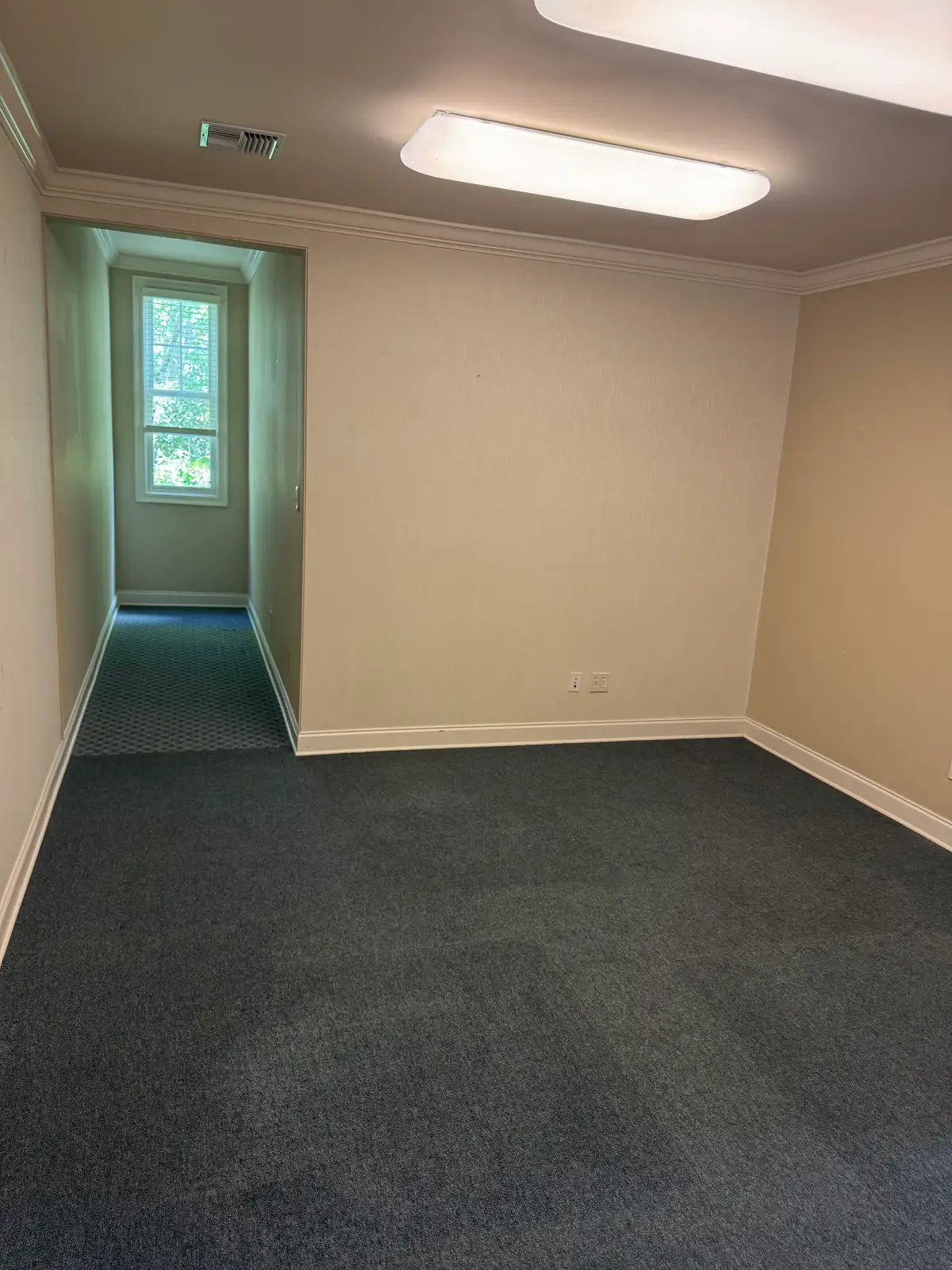 Well Located Office image 5