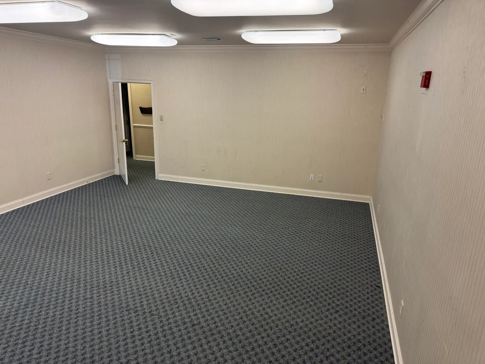 Well Located Office image 3