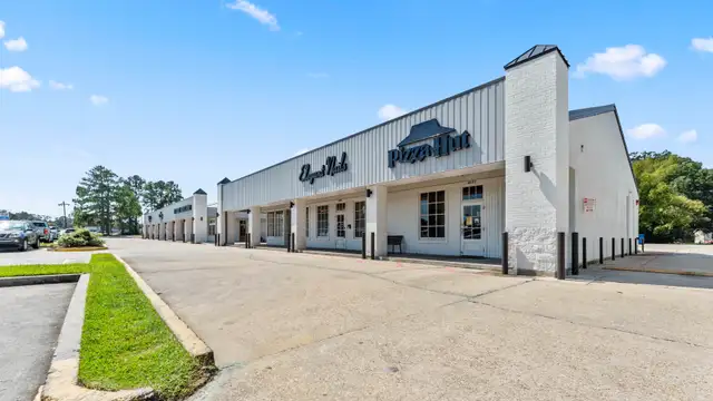 South Point Square Retail thumbnail 3