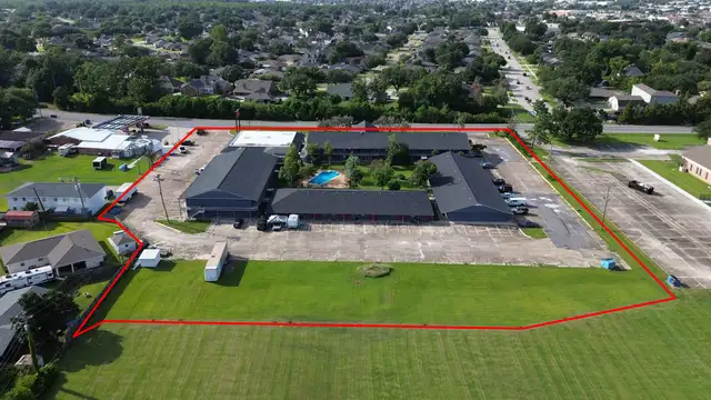 2115 Bayou Black Dr thumbnail 2
