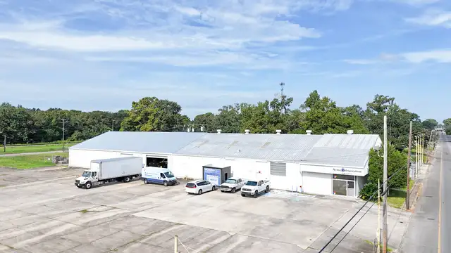 Industrial Investment Leased to Watsco 8% Cap Rate thumbnail 2