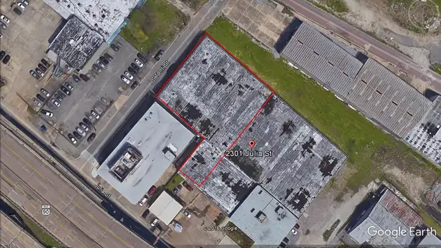 13,000 SF WH Space near CBD thumbnail 3