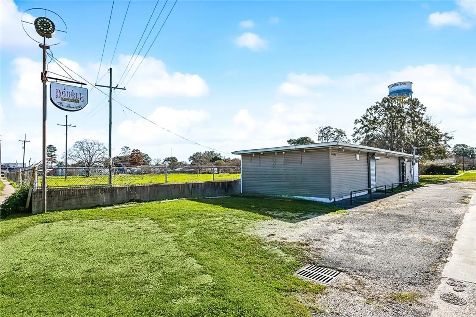 1924 4Th St, Harvey, LA 70058