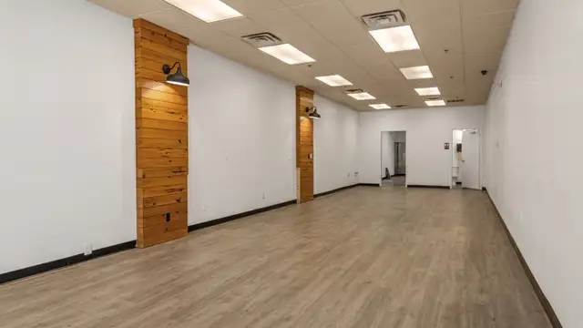 Suite C -3 - Commercials Suites For Lease - 2668 Johnston St thumbnail 4
