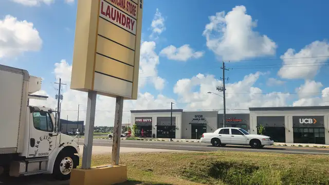 648 E Hwy 30 thumbnail 3