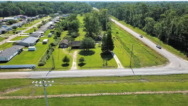 Corner Lot, Subdividable Acreage thumbnail 4