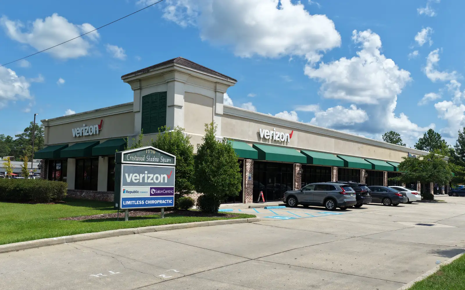 Prime Retail Investment Opportunity