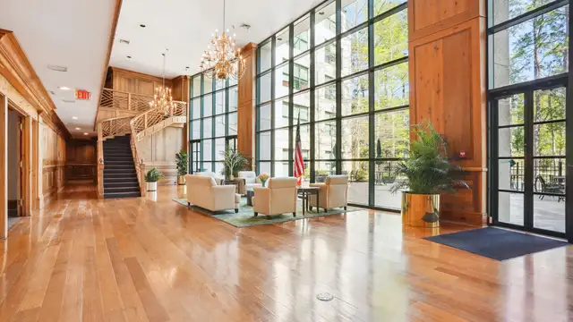 Northpark Corporate Center thumbnail 3