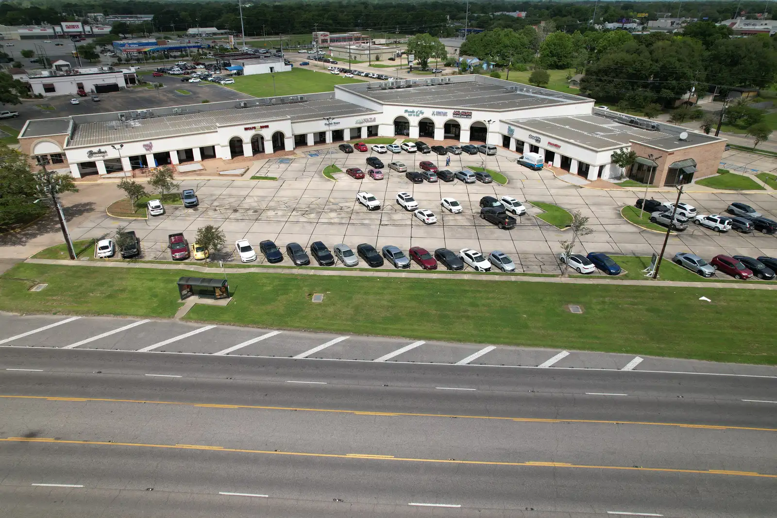 5520 Johnston St, Lafayette, LA 70503