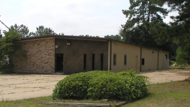 5,000 SF Office/Warehouse thumbnail 5