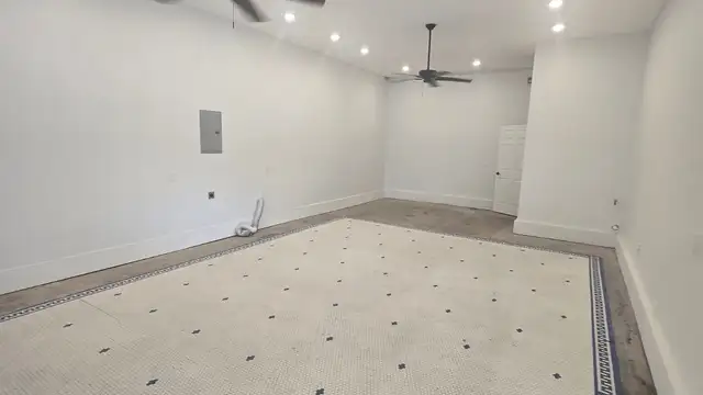 2700 Magnolia St thumbnail 2