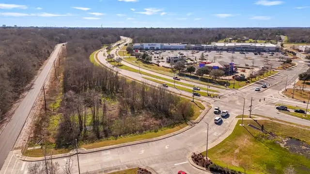 High-Visibility Development Site Near New Buc-ee’s thumbnail 2