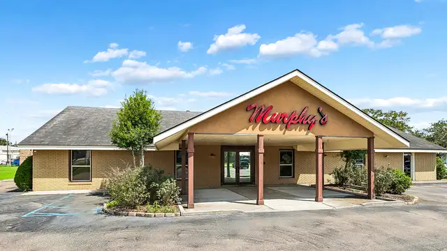 1700 N Morrison Blvd thumbnail 4