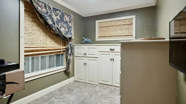 View image 12