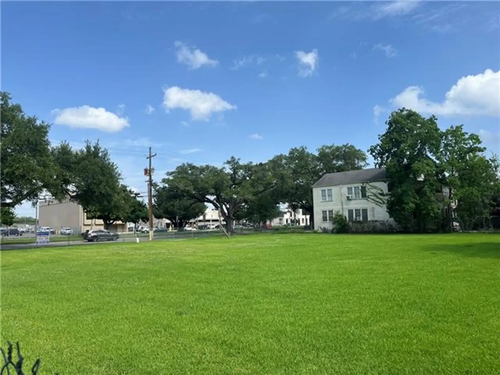 4336 Elysian Fields Ave 4338