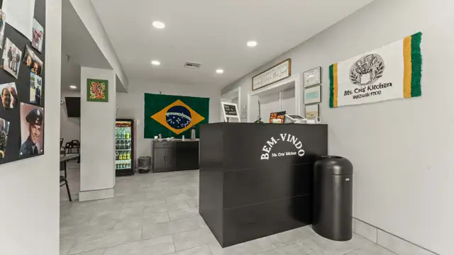 2711 Florida Blvd thumbnail 2