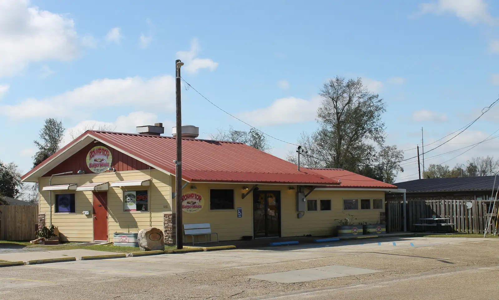 1153 Sampson St, Westlake, LA 70669