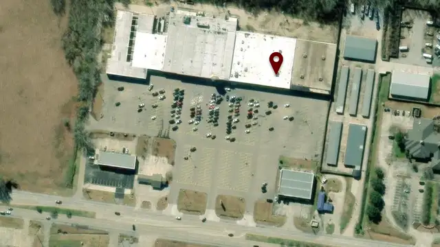 2300 Church St thumbnail 5