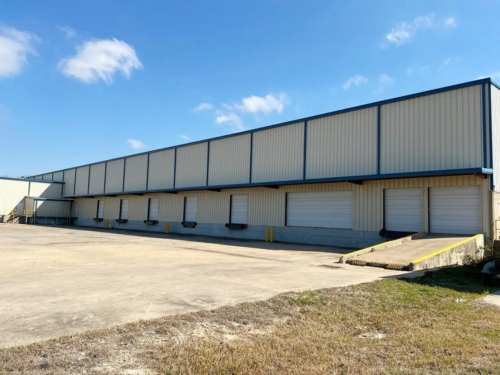 GILES ROAD - DISTRIBUTION WAREHOUSE FACILITY image 2