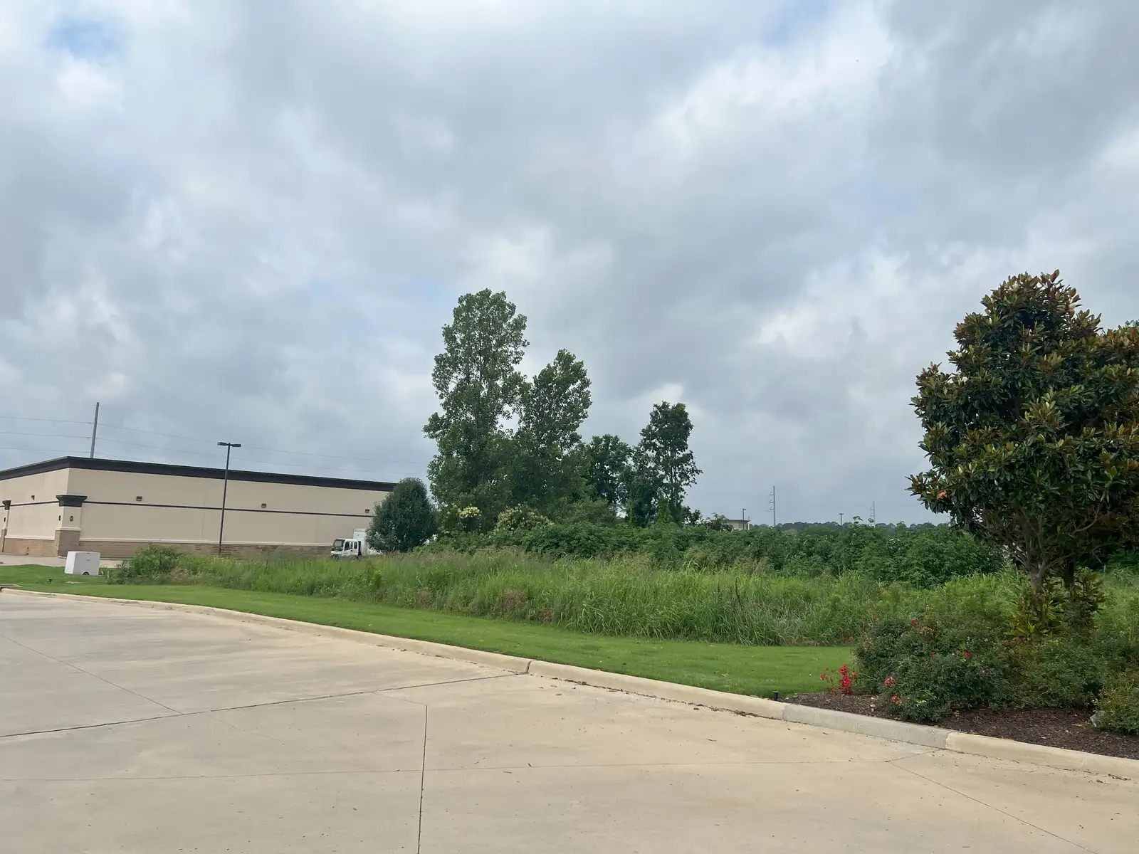 Single Tenant Office or Retail PAD Site image 2