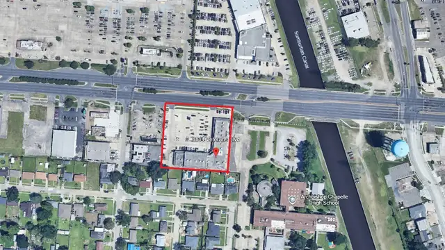 8814 Veterans Memorial Blvd thumbnail 4