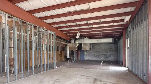 8431-8433 W St Bernard Hwy thumbnail 3