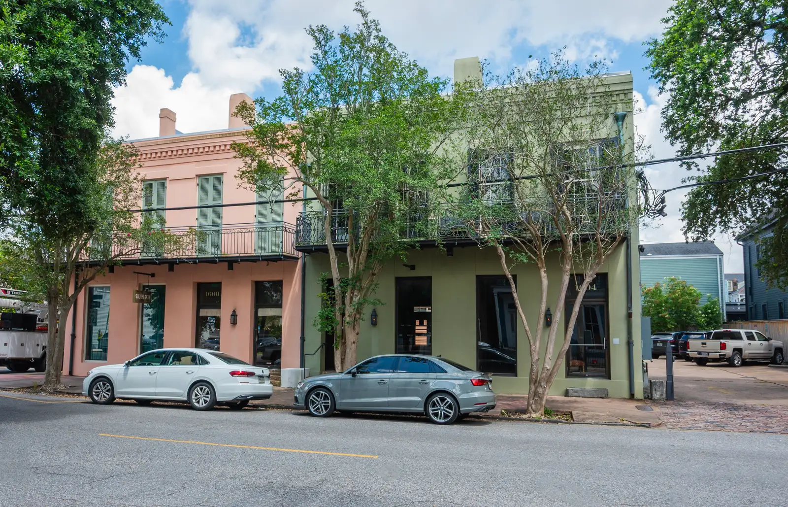 Lower Garden District Retail/Office on Prytania