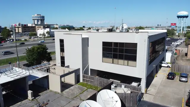 Metairie Office thumbnail 3